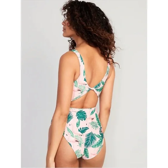 NWT Old Navy Twist-Back Cutout One-Piece Swimsuit - Picture 4 of 5